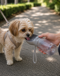 Gourde Portable 3-en-1 pour Chien – Eau, Croquettes & Sacs de Déjection